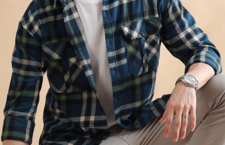 Sexy Clutches: How to Buy & Wear a Designer Clutch Bag